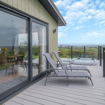 Midsomer Lodges Pilton Dış mekan fotoğraf