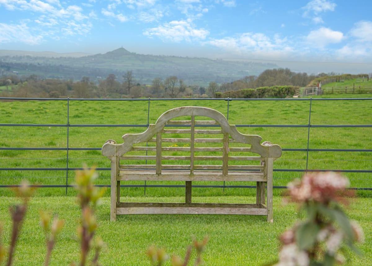 Midsomer Lodges Pilton Dış mekan fotoğraf