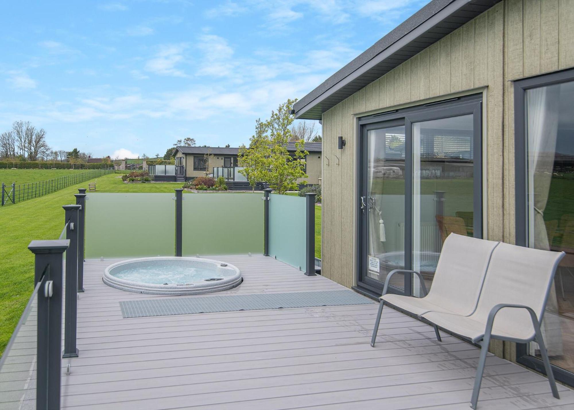 Midsomer Lodges Pilton Oda fotoğraf