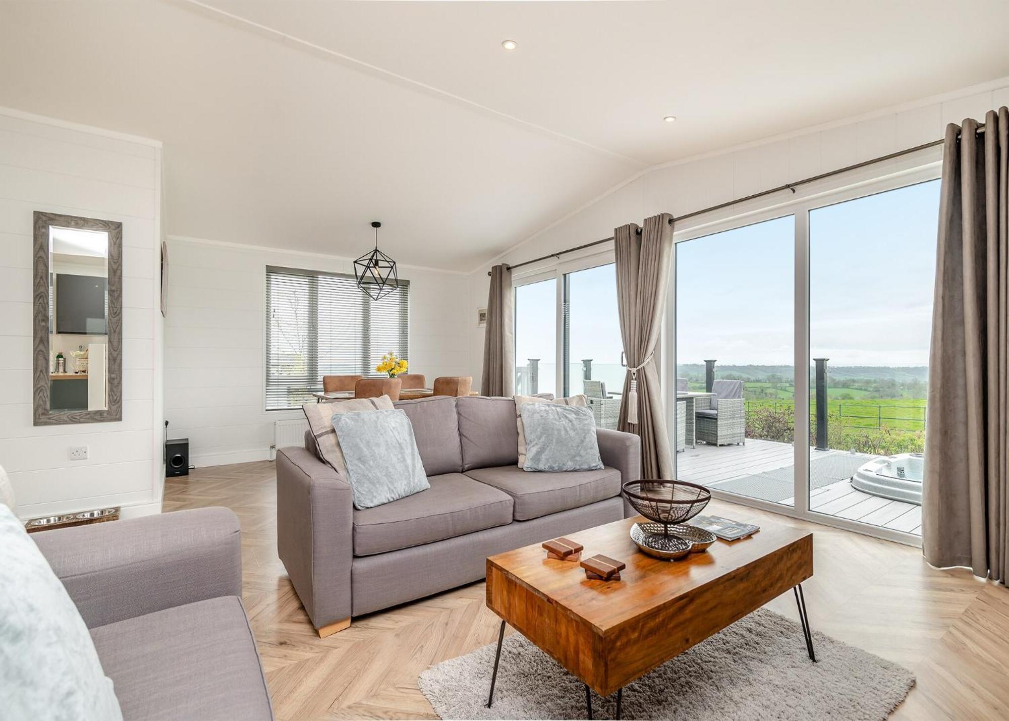 Midsomer Lodges Pilton Oda fotoğraf