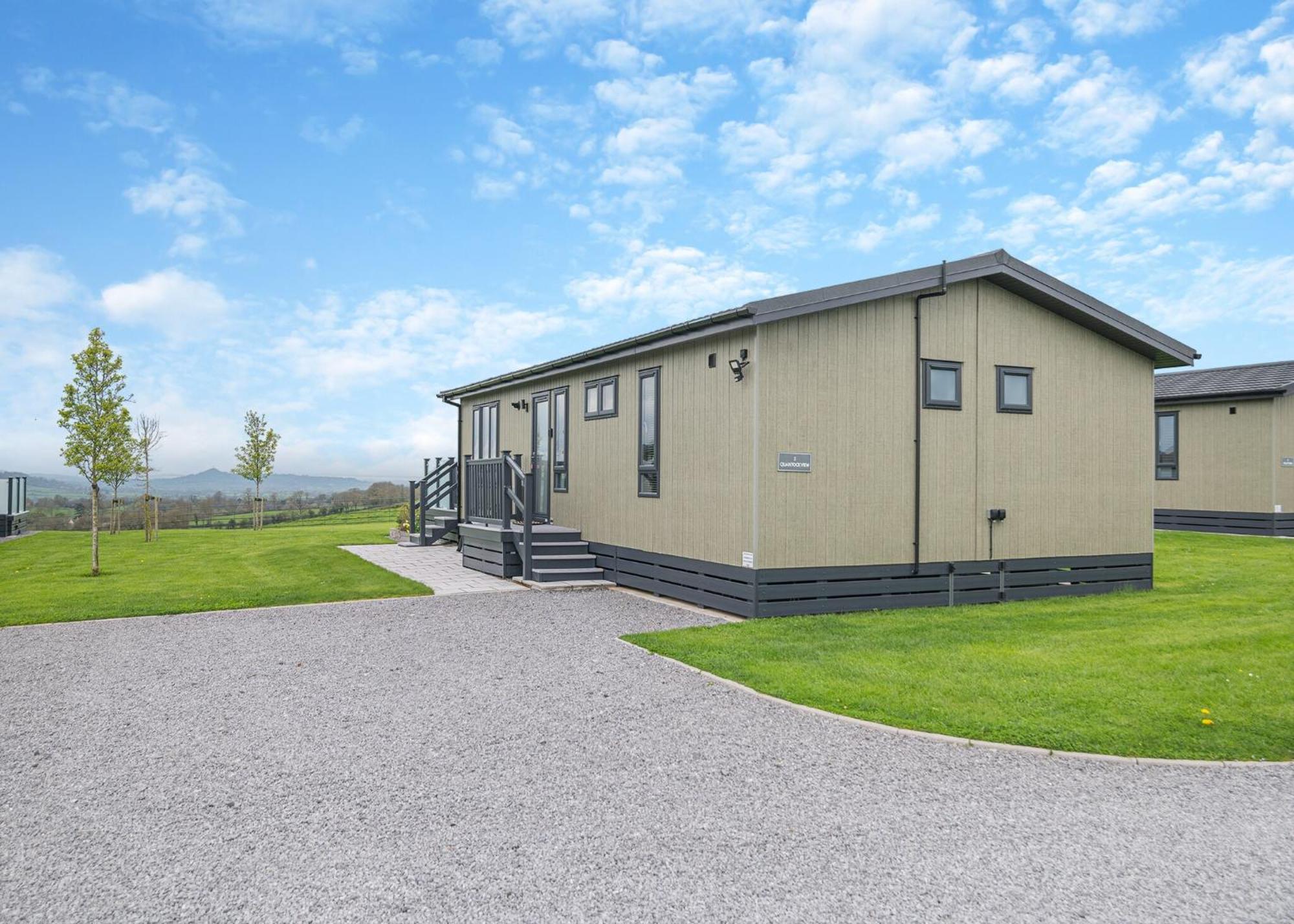 Midsomer Lodges Pilton Oda fotoğraf
